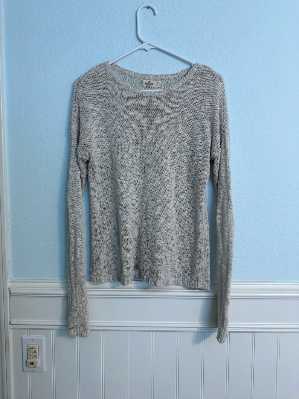 Hollister Light Gray Crewneck Knit Sweater